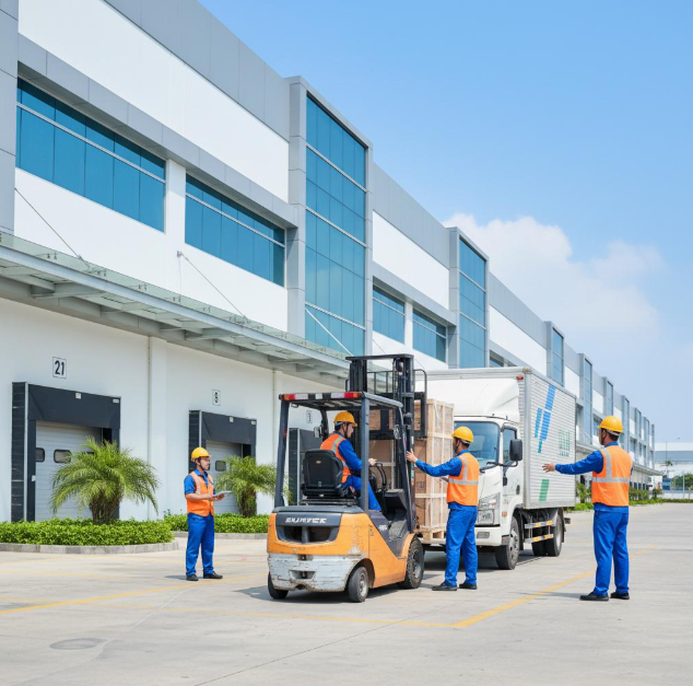 Quy trình quản lý kho bãi toàn diện đảm bảo hàng hóa được vận chuyển và lưu thông một cách an toàn, nhanh chóng và hiệu quả.